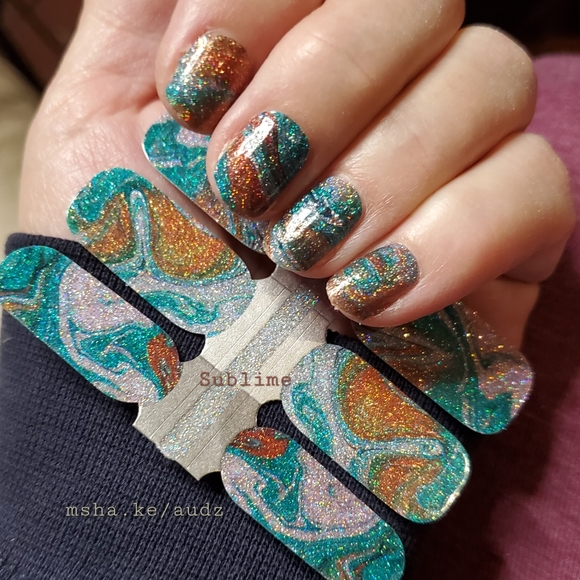 Dry, Dripless Nail Wraps #affordable #diynails #drynailpolish #nailwraps - Picture 4 of 15